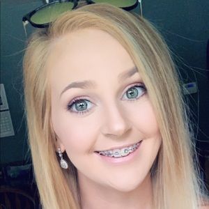 Meet your Posher, Tessa